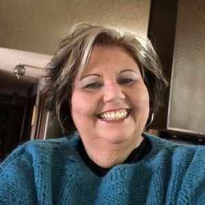 Meet your Posher, Debbie